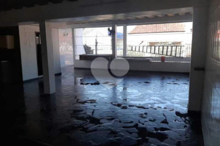 Casa à venda com 2 suítes no condomínio Parque Dourado, Rio de Janeiro - RJ