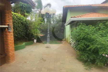 Casa à venda com 4 quartos, sendo 1 suíte, em Ivoturucaia, Jundiaí, SP