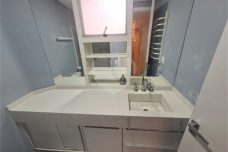 Apartamento à venda com 2 quartos em Vila Uberabinha, São Paulo, SP