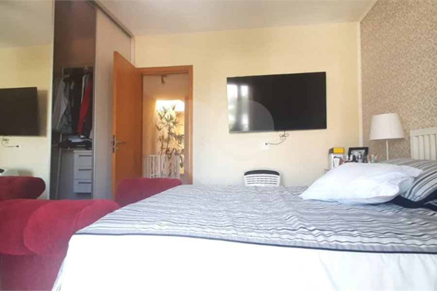 Casa à venda com 4 quartos, sendo 2 suítes,  em Jardim Paraíso, São Paulo, SP