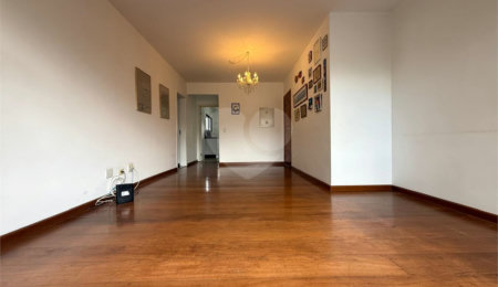 Apartamento à venda com 3 quartos, sendo 1 suíte,  em Vila Paulicéia, São Paulo, SP