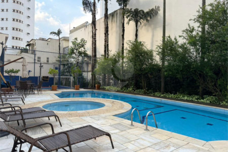 Apartamento à venda com 3 quartos, sendo 1 suíte,  em Vila Regente Feijó, São Paulo, SP