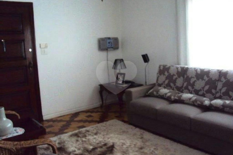 Sobrado à venda com 3 quartos, sendo 1 suíte, em Vila Paulicéia, São Paulo, SP