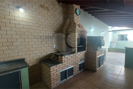 Sobrado à venda com 3 quartos, sendo 1 suíte, em Wanel Ville, Sorocaba, SP