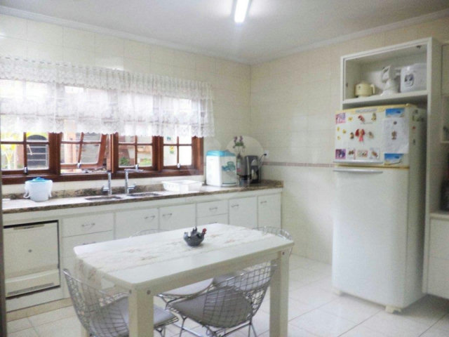 Sobrado à venda com 3 quartos, sendo 1 suíte,  em Campo Belo, São Paulo, SP