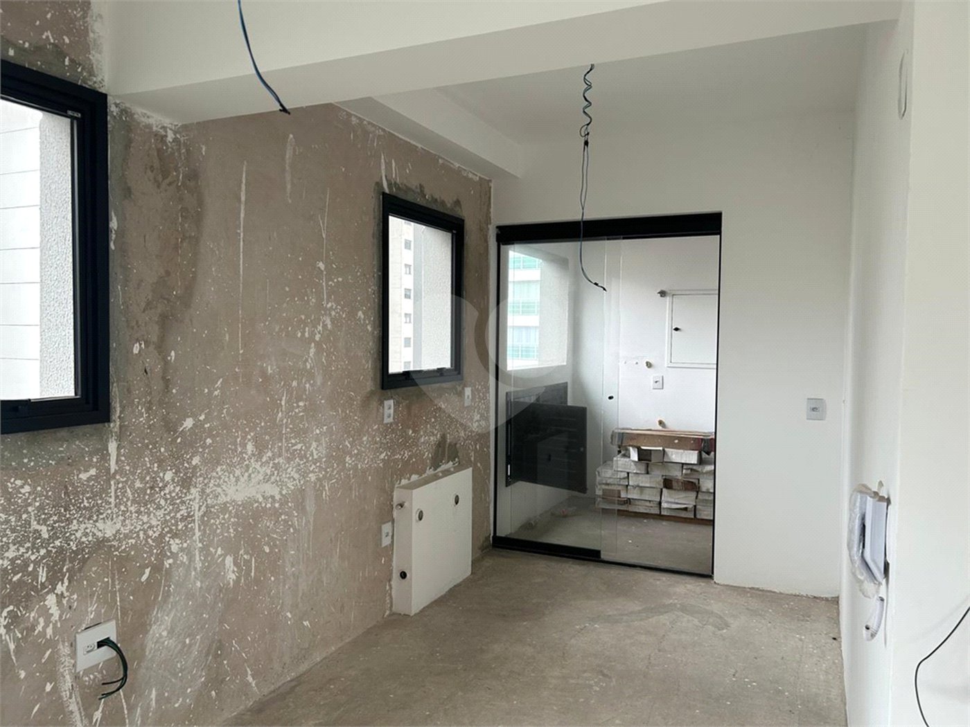 Apartamento à venda com 2 suítes em Cerqueira César, São Paulo, SP