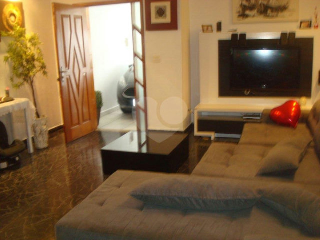 Sobrado à venda com 3 quartos, sendo 1 suíte,  em Santana, São Paulo, SP