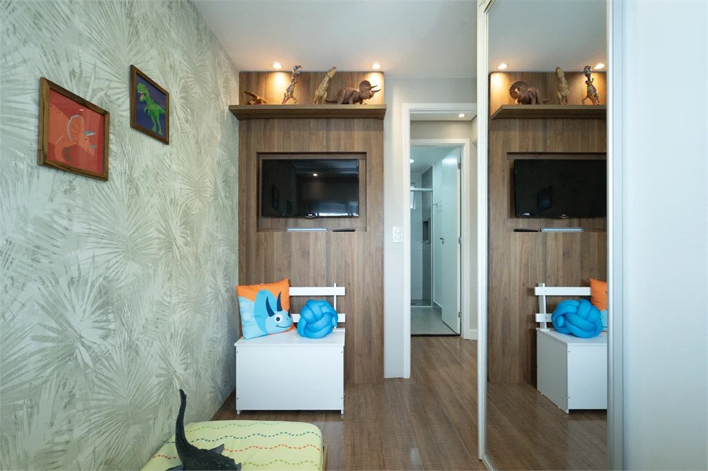 Apartamento à venda com 3 quartos, sendo 1 suíte, em Jardim Parque Morumbi, São Paulo, SP