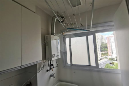 Apartamento à venda com 2 quartos em Parque Reboucas, São Paulo, SP