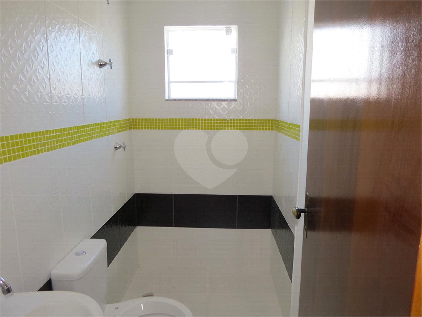 Apartamento à venda com 2 quartos, sendo 1 suíte,  em Vila Suissa, Mogi das Cruzes, SP