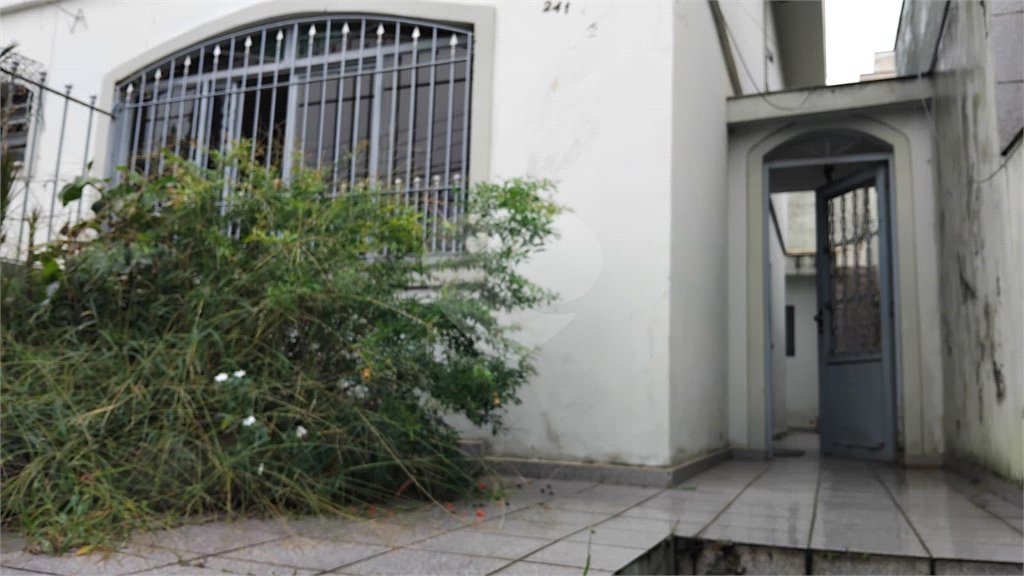 Sobrado à venda com 3 quartos em Jardim Odete, São Paulo, SP