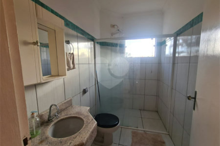 Casa à venda com 3 quartos, sendo 1 suíte, no Centro, Araçoiaba da Serra, SP