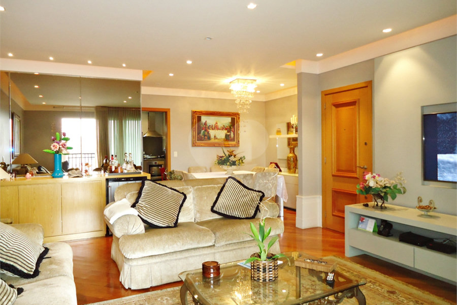 Apartamento à venda com 3 suítes em Jardim São Paulo(zona Norte), São Paulo, SP