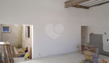 Casa à venda com 2 quartos, sendo 1 suíte,  em Nova Cerejeira, Atibaia, SP