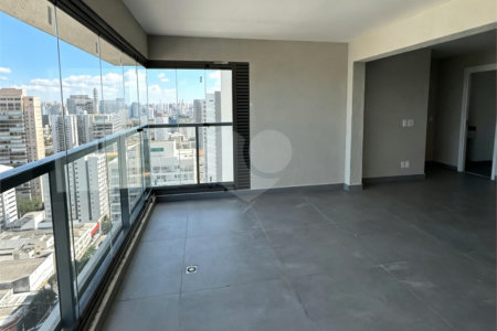 Apartamento à venda com 2 suítes em Campo Belo, São Paulo, SP