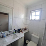 Casa à venda com 3 quartos, sendo 1 suíte, no condomínio Moradas do Ipê, São Paulo - SP