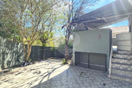 Sobrado à venda com 5 quartos, sendo 1 suíte, em Interlagos, São Paulo, SP