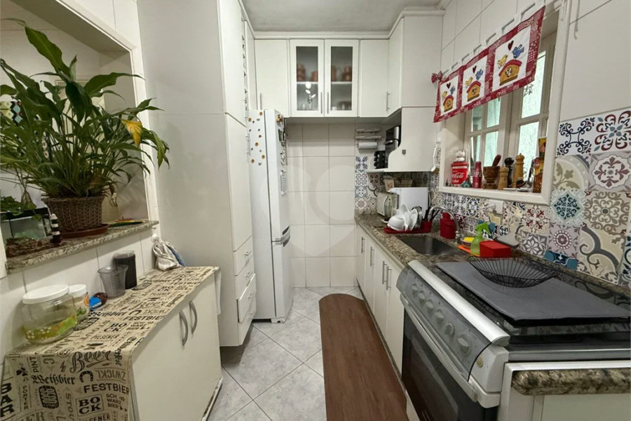 Casa à venda com 2 suítes no condomínio Village Palmas, São Paulo - SP