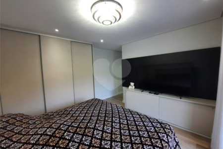 Casa à venda com 3 suítes no condomínio Ecovillagio, São Roque - SP