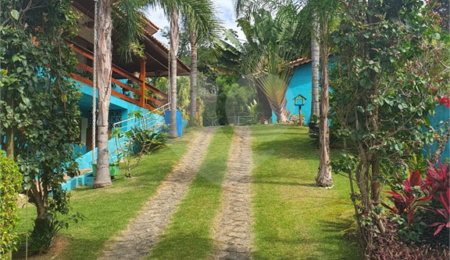 Casa à venda ou para alugar com 4 suítes em Vila Machado, Mairiporã, SP