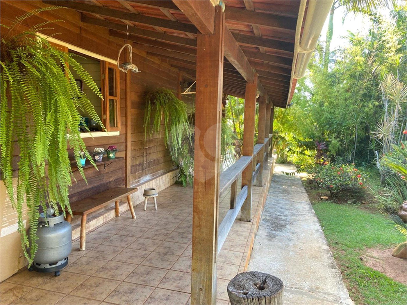 Casa à venda com 3 quartos, sendo 1 suíte,  no Centro, Araçoiaba da Serra, SP