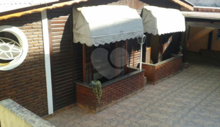 Casa Térrea à venda com 5 quartos, sendo 2 suítes,  em Horto Florestal, São Paulo, SP