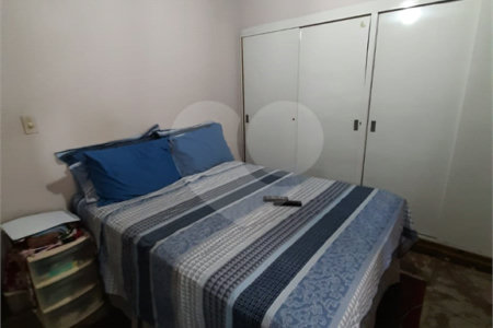 Sobrado à venda com 3 quartos, sendo 1 suíte, em Bosque da Saúde, São Paulo, SP