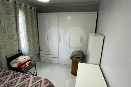 Sobrado à venda com 3 quartos, sendo 1 suíte, em Santíssimo, Rio de Janeiro, RJ