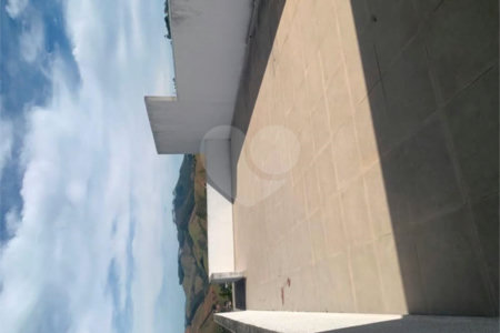 Casa à venda com 3 quartos, sendo 1 suíte, em Vila Modesto, Paraibuna, SP