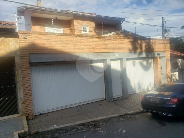 Sobrado à venda com 4 quartos, sendo 2 suítes,  em Tremembé, São Paulo, SP