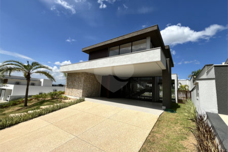 Casa à venda com 4 suítes no condomínio Alphaville Nova Esplanada 3, Votorantim - SP