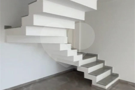 Casa à venda com 4 quartos, sendo 2 suítes, no condomínio Residencial Green Ville, Rio de Janeiro - RJ