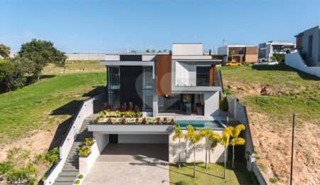 Casa à venda com 4 suítes,  no condomínio Villa dos Pinheiros, Indaiatuba - SP