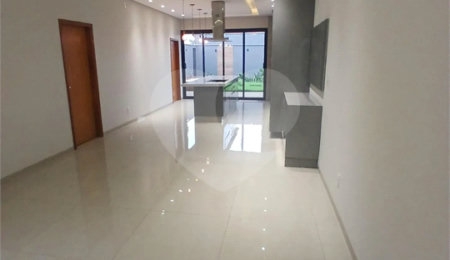 Casa à venda com 3 quartos, sendo 1 suíte,  em Parque Alvorada, Dourados, MS