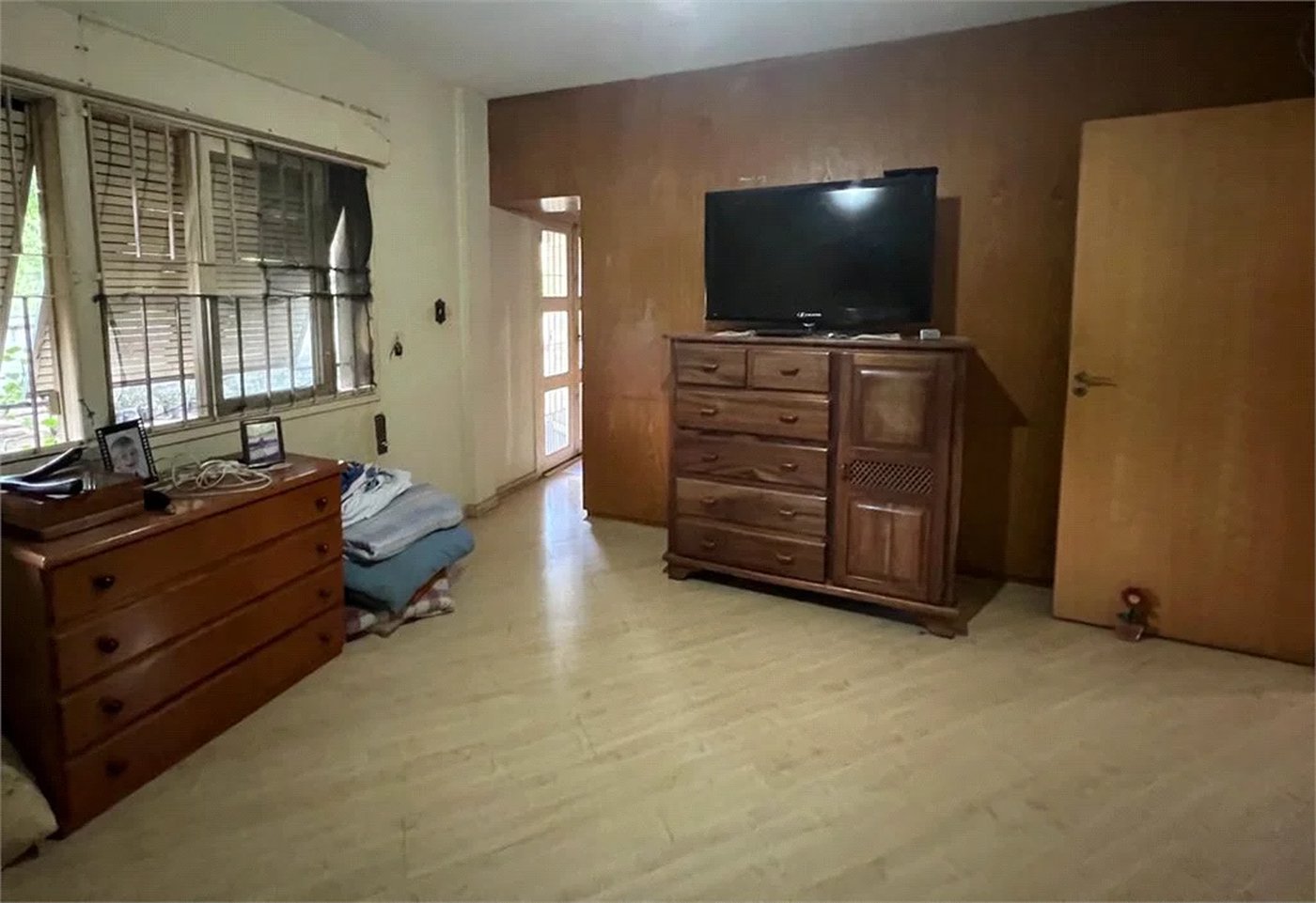 Casa à venda com 4 quartos, sendo 1 suíte, em Jardim das Vertentes, São Paulo, SP