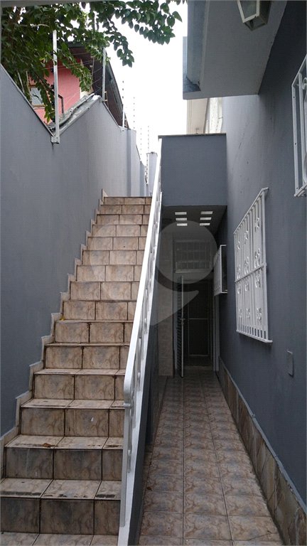 Sobrado à venda com 4 quartos, sendo 3 suítes, em Cidade Mãe do Céu, São Paulo, SP