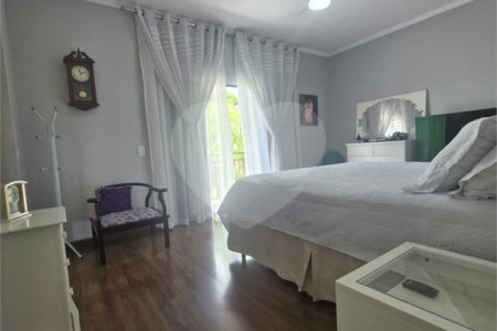 Casa à venda com 4 quartos, sendo 2 suítes, no condomínio Grape Village, Vinhedo - SP
