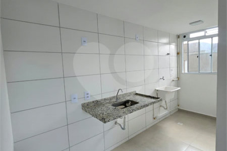 Apartamento para alugar com 2 quartos, sendo 1 suíte, em Nova São Pedro, São Pedro da Aldeia, RJ
