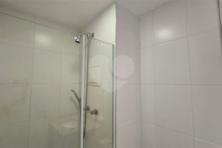 Apartamento à venda ou para alugar com 3 quartos, sendo 2 suítes, em Vila Anastácio, São Paulo, SP