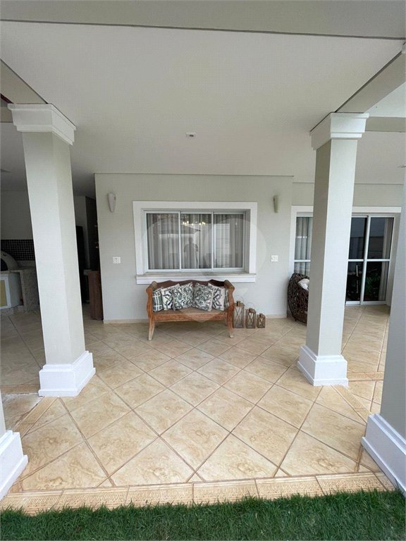 Casa à venda com 3 suítes no condomínio Villagio Di Verona, Vinhedo - SP