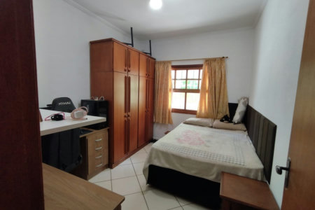 Casa à venda com 3 quartos, sendo 1 suíte, no condomínio Outeiro Das Flores, Itupeva - SP