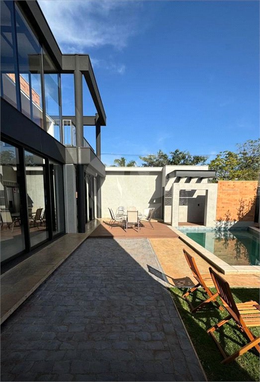 Casa à venda com 6 quartos, sendo 4 suítes, no condomínio Alto do Castelo, Ribeirão Preto - SP