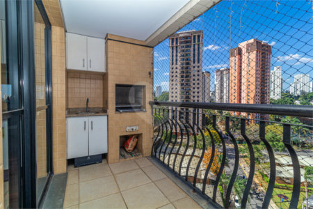 Apartamento à venda com 3 suítes em Alto da Boa Vista, São Paulo, SP