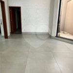 Casa à venda com 3 quartos, sendo 2 suítes, no condomínio Residencial Maria Dulce, Indaiatuba - SP