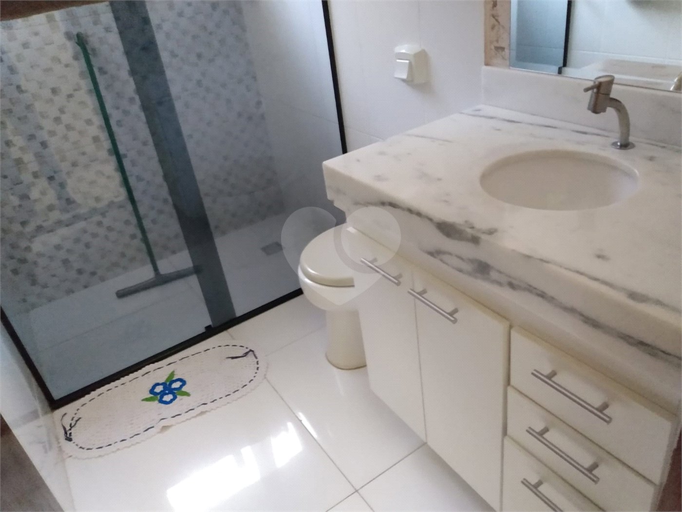 Casa à venda com 3 quartos, sendo 1 suíte,  em Vila Oliveira, Itapetininga, SP