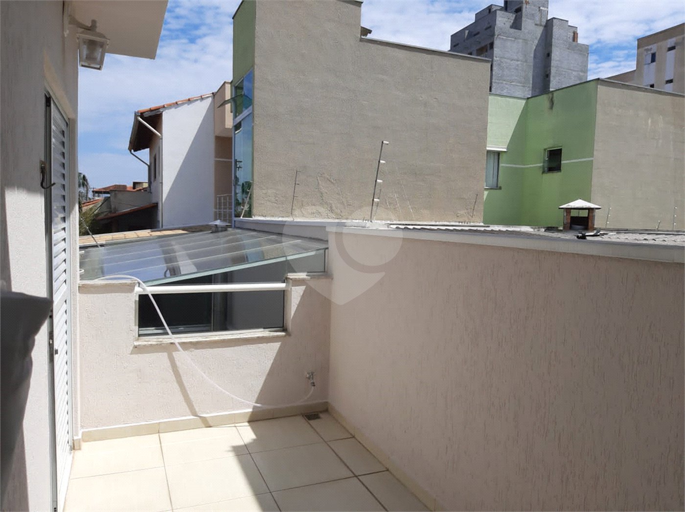 Sobrado à venda com 3 quartos, sendo 1 suíte, em Vila Suissa, Mogi das Cruzes, SP