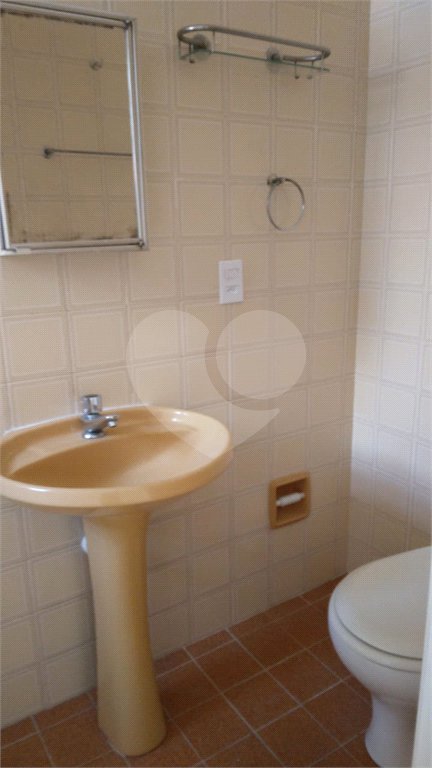 Sobrado à venda com 4 quartos em Santa Terezinha, São Paulo, SP