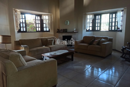 Casa à venda com 3 quartos, sendo 1 suíte, em Vila Esperia Ou Giglio, Atibaia, SP