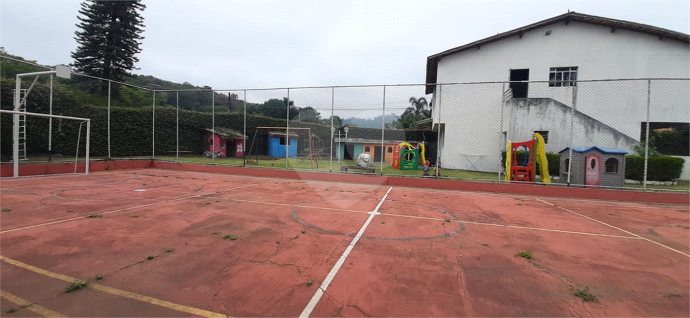 Casa Térrea à venda com 5 quartos, sendo 3 suítes, em Serra da Cantareira, Mairiporã, SP
