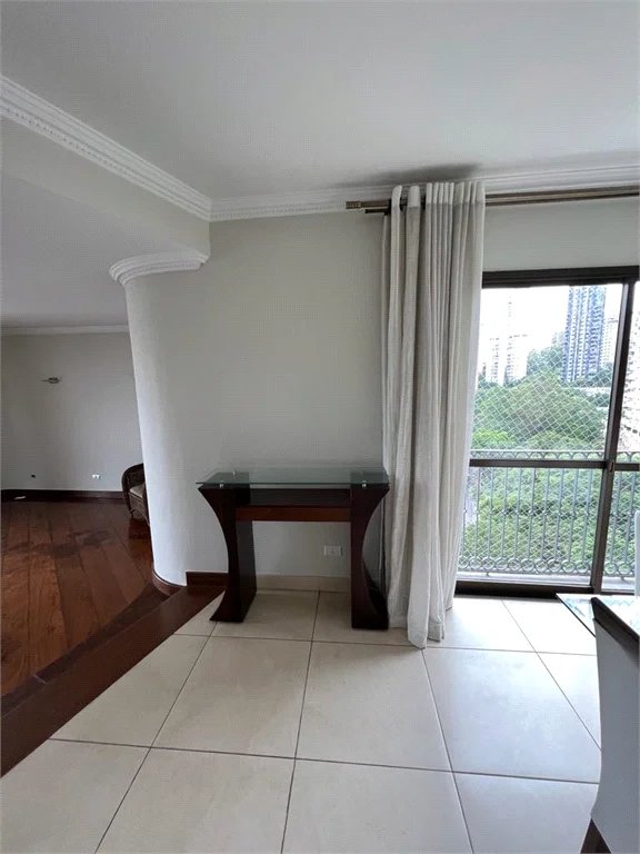 Apartamento à venda com 3 quartos, sendo 2 suítes, em Vila Suzana, São Paulo, SP